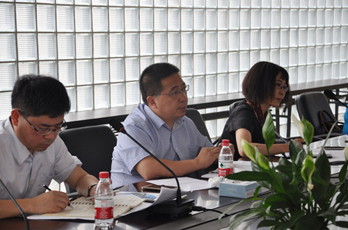 區(qū)領導到物聯(lián)網(wǎng)產(chǎn)業(yè)園現(xiàn)場辦公