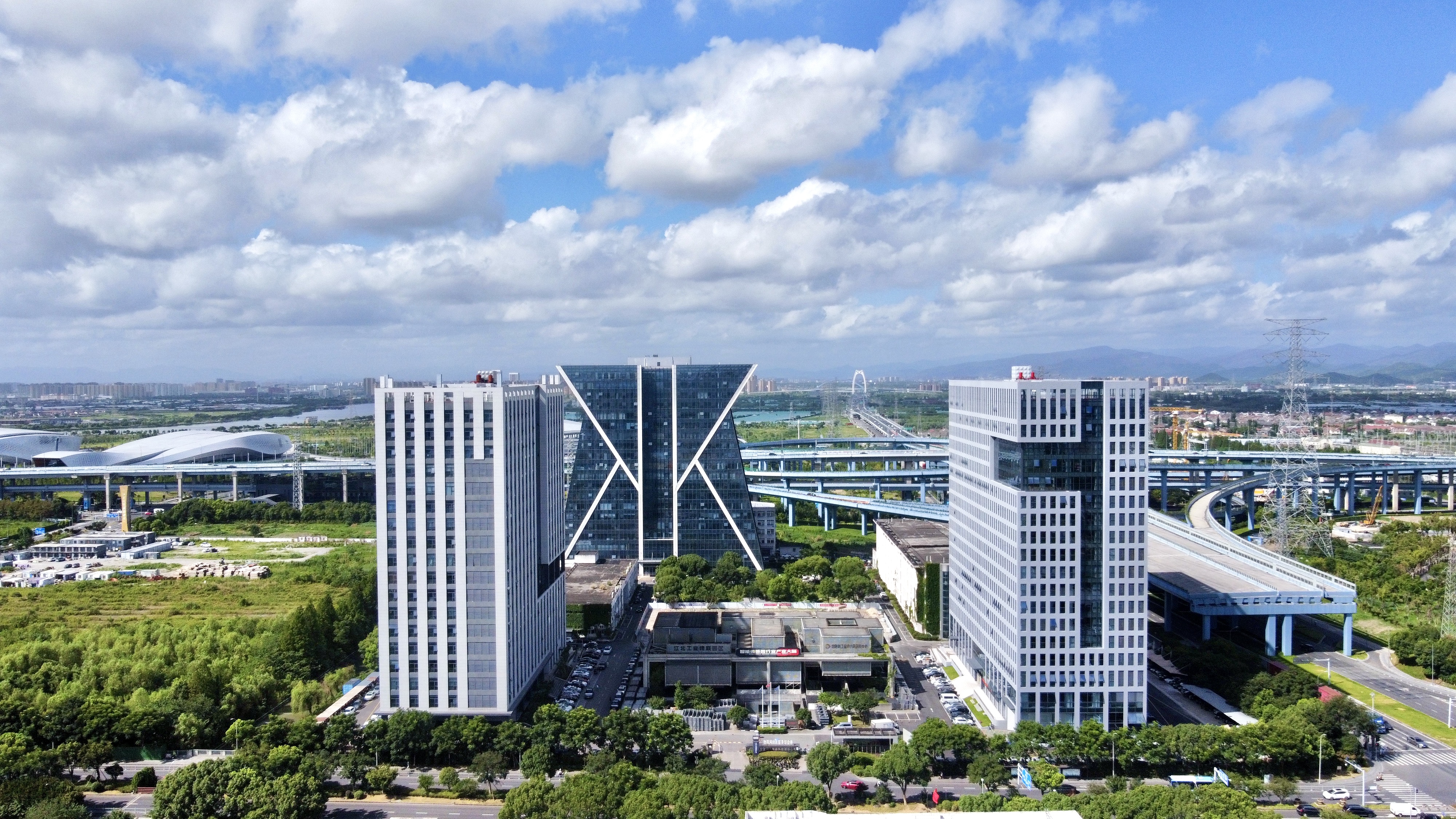 “甬”立潮頭——高質(zhì)量發(fā)展一線調(diào)研行 | 江北深入布局傳感器產(chǎn)業(yè) 高質(zhì)量推進(jìn)新型